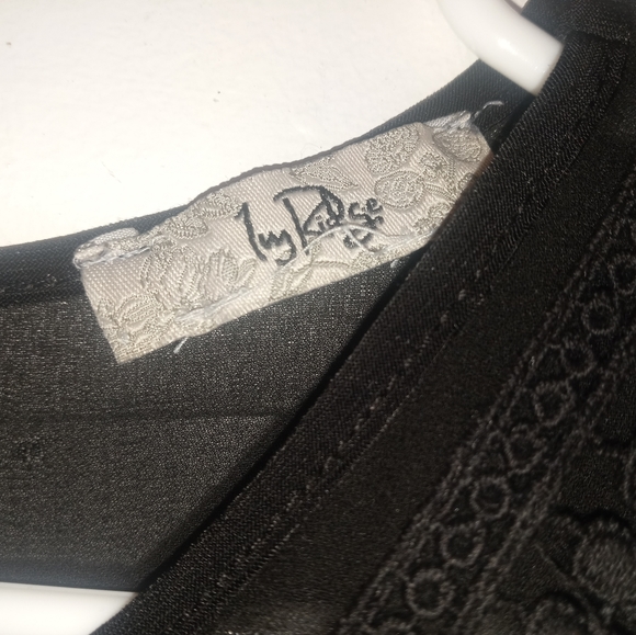 Sheek black women's blouse - Picture 4 of 8